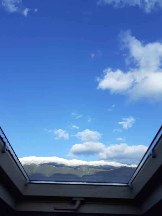 The View Attic Leilighet Ioánnina Eksteriør bilde